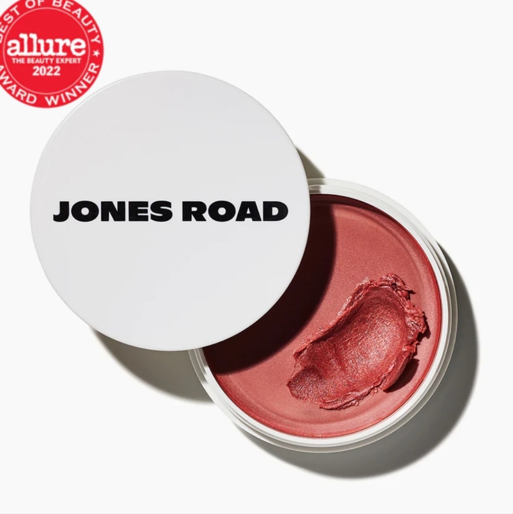 Jones Road Miracle Bomb dusty rose